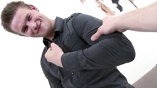 Casting For Man Ass At The Mall