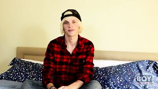 We Would All Give Kayden A Large Tip!